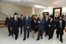 Президент Азербайджана Ильхам Алиев принял участие в открытии образовательного центра для еврейских детей "Хабад-Ор-Авнер" в Хатаинском районе Баку (ФОТО)