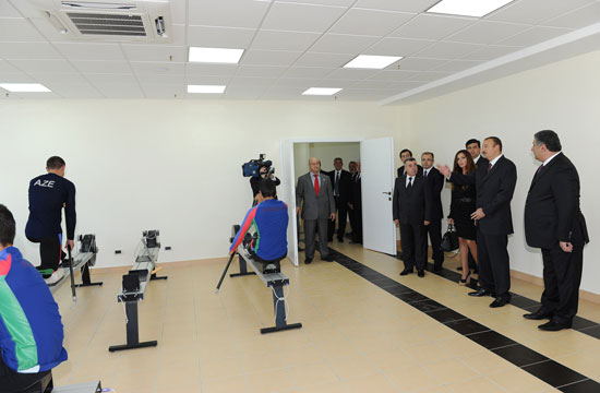 Президент Азербайджана принял участие в открытии Олимпийского Учебно-спортивного центра "Кюр" в Мингячевире (ФОТО)