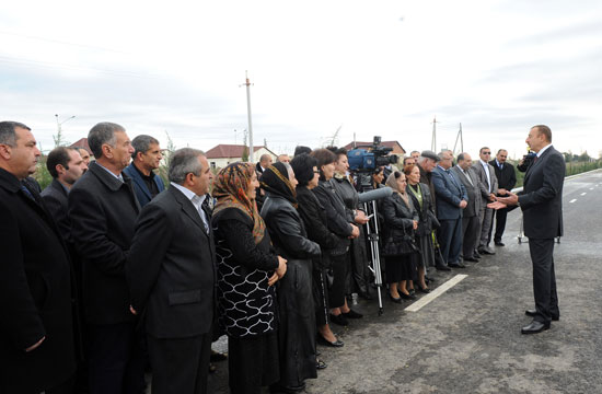President Ilham Aliyev opens new settlement for people from flood-hit areas (PHOTO)
