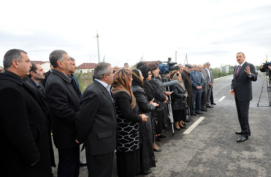 President Ilham Aliyev opens new settlement for people from flood-hit areas (PHOTO)