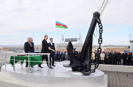Президент Азербайджана принял участие в закладке нового Бакинского международного морского торгового портового комплекса (ФОТО)