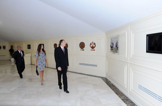 Президент Ильхам Алиев принял участие в открытии Музея Государственного флага (ДОПОЛНЕНО) (ФОТО)