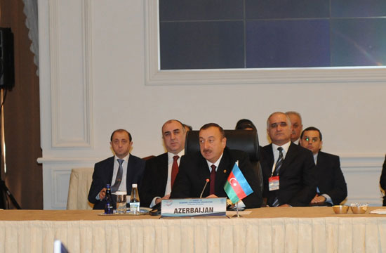 Azerbaijani President attends 11th ECO Summit in Istanbul (PHOTO)