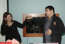 Всемирный день улыбки - смайлики азербайджанских шоу-звезд и телеведущих (фотосессия)