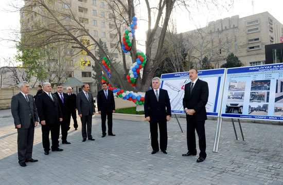 Azerbaijani President opens tunnels and pedestrian underpasses in Baku (PHOTO)