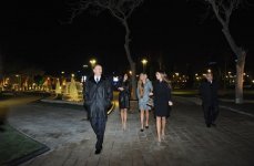 Президент Ильхам Алиев принял участие в открытии нового парка рядом с Бакинским торговым портом (ФОТО)