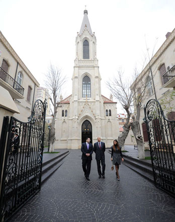 Azerbaijani President views Organ and Chamber Hall of Azerbaijan State Philharmonic after its major overhaul (PHOTO)