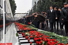 В Азербайджане отмечается двадцать первая годовщина трагедии 20 Января (ФОТО)