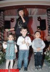 Певица Севда Яхъяева и ее пятилетний ревнивый фанат (фотосессия)