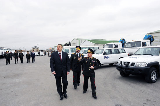Ilham Aliyev attended the presentation ceremony of the war banner of Civil Defense Troops of the Ministry of Emergency Situations (PHOTO)