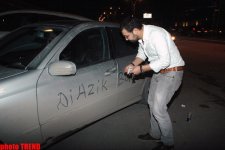 Радио-телеведущий Азер Ширин кайфует от грязного автомобиля (фотосессия)