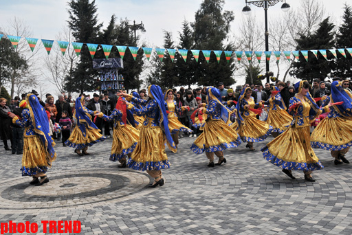 Праздник и традиции Новруз в Азербайджане (фотосессия)