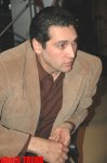 Телеведущие Фирдовси Атакишиев и Хадиджа Сенангызы c молодыми певцами отметили Новруз (фотосессия)