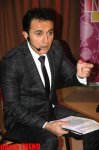 Телеведущие Фирдовси Атакишиев и Хадиджа Сенангызы c молодыми певцами отметили Новруз (фотосессия)