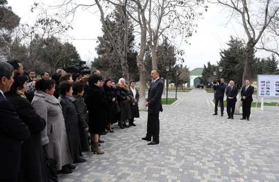 Azerbaijan's President examines work done in districts of Baku (PHOTO)