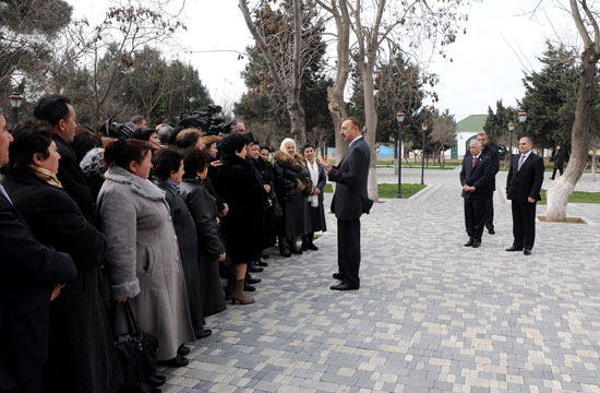 Azerbaijan's President examines work done in districts of Baku (PHOTO)
