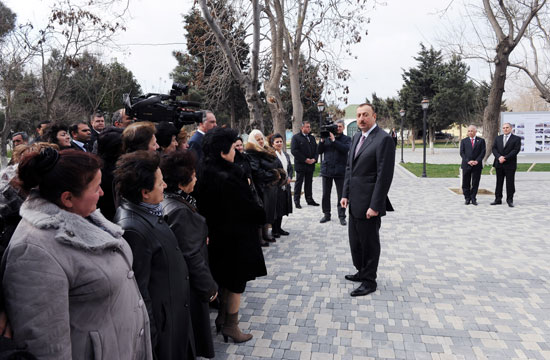 Azerbaijan's President examines work done in districts of Baku (PHOTO)