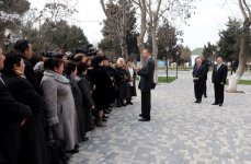 Azerbaijan's President examines work done in districts of Baku (PHOTO)