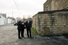Azerbaijan's President examines work done in districts of Baku (PHOTO)