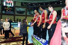 President Ilham Aliyev and his spouse Mehriban Aliyeva watch Challenge Cup final in Baku (PHOTO)