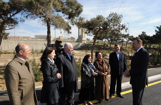 Azerbaijani President gets acquainted with improvement work in Bilajari and Sulutapa settlements (PHOTO)