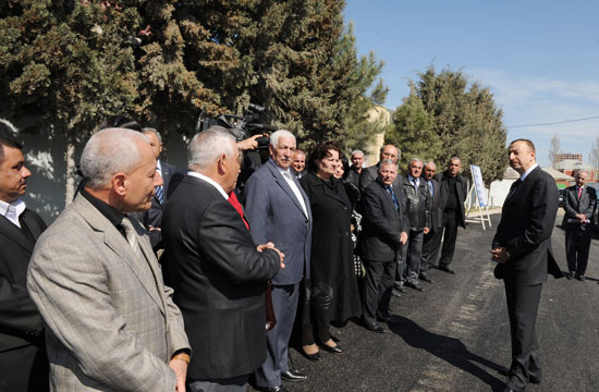 Azerbaijani President gets acquainted with improvement work in Bilajari and Sulutapa settlements (PHOTO)