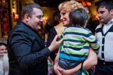 Леонардо да Винчи, "Титаник", Алла Пугачева, или как Нура Сури отметила юбилей (фотосессия)