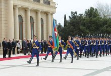 В Баку состоялась церемония официальной встречи Президента Румынии (ФОТО)