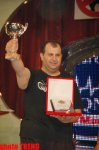 В азербайджанском шоу толстяков актер сбросил за три месяца 42 кг и получил кубок (фотосессия)
