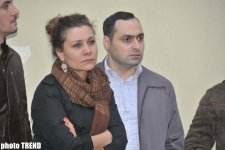 Друзья и близкие пришли попрощаться с Анаром Мамедхановым (фотосессия)