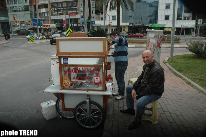 Стамбульский дом и стадион продюсера из Азербайджана (фотосессия)