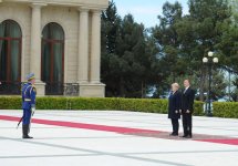 В Баку состоялась церемония официальной встречи Президента Литвы (ФОТО)