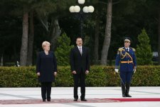 В Баку состоялась церемония официальной встречи Президента Литвы (ФОТО)