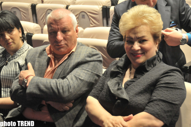 В Баку состоялась церемония вручения национальной премии "Best of the best 2011" (фотосессия)