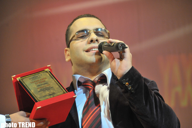 В Баку состоялась церемония вручения национальной премии "Best of the best 2011" (фотосессия)