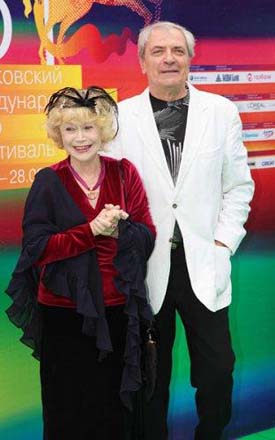 Александр Лазарев и Светлана Немоляева - история одной любви: "Мы старались беречь друг друга" (фотосессия)