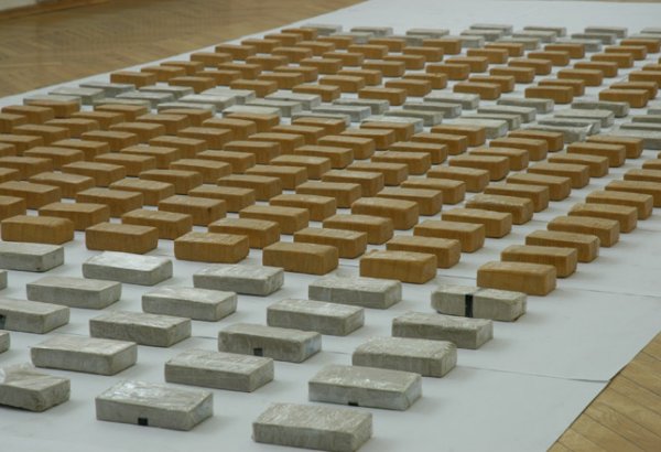 Iran police seize 700 kg of drugs