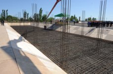 Президент Азербайджана принял участие в церемонии закладки фундамента Центральной больницы в Агджабеди (ФОТО)