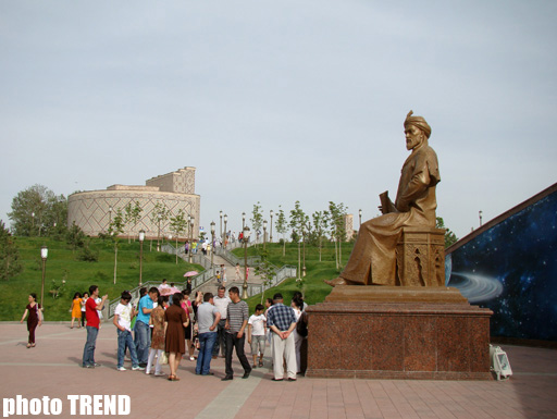 В солнечном Узбекистане - 20 лет спустя: великолепие Самарканда, проклятие Тамерлана, аксакал-бизнесмен... (фотосессия, часть 4)