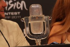 Эльдар и Нигяр начали пресс-конференцию с песни Муслима Магомаева "Азербайджан": "Аллах помог нам в победе!" (видео-фотосессия)