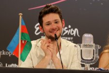 Эльдар и Нигяр начали пресс-конференцию с песни Муслима Магомаева "Азербайджан": "Аллах помог нам в победе!" (видео-фотосессия)