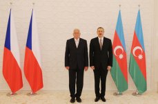В Баку состоялась церемония официальной встречи Президента Чехии (ФОТО)