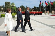 В Баку состоялась церемония официальной встречи Президента Чехии (ФОТО)