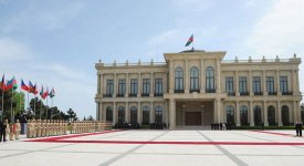 В Баку состоялась церемония официальной встречи Президента Чехии (ФОТО)