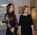 First ladies of Azerbaijan and Russia hold talks (PHOTO)