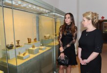First ladies of Azerbaijan and Russia hold talks (PHOTO)