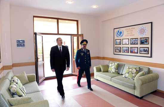 Президент Азербайджана принял участие в церемонии сдачи в эксплуатацию жилого комплекса для сотрудников Государственной погранслужбы (ФОТО)