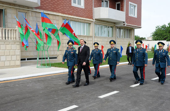 Президент Азербайджана принял участие в церемонии сдачи в эксплуатацию жилого комплекса для сотрудников Государственной погранслужбы (ФОТО)