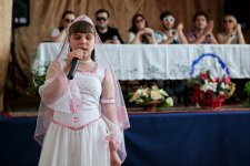 Азербайджанские шоу-звезды провели акцию "Подари ребёнку чудо!" (фотосессия)