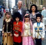 Праздничное шествие с азербайджанскими флагами на улицах Нью-Йорка (видео-фотосессия)